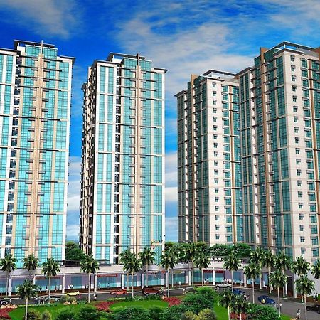 5E Tower 2 Viceroy Apartamento Manila Exterior foto